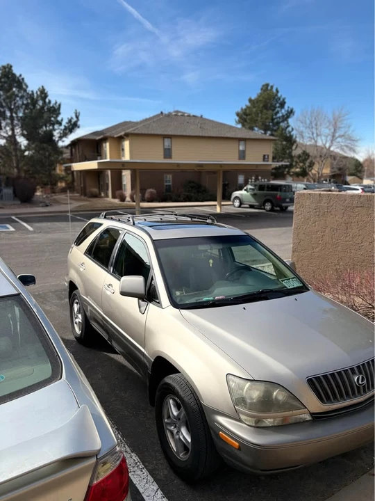 1999 Lexus RX 1st Gen - Image 10 of 11