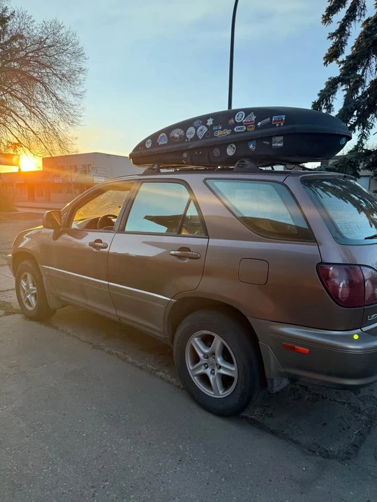 1999 Lexus RX 1st Gen - Image 4 of 10