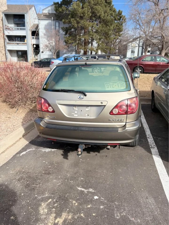 1999 Lexus RX 1st Gen - Image 5 of 11