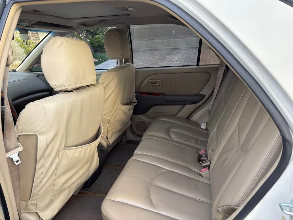 1999 Lexus RX 1st Gen - Image 7 of 10