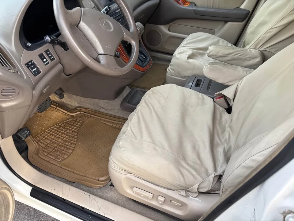 1999 Lexus RX 1st Gen - Image 8 of 10