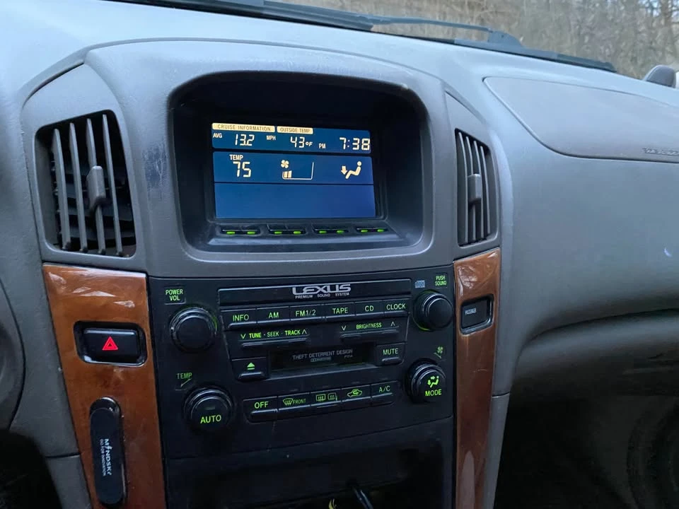 1999 Lexus RX 1st Gen - Image 11 of 11