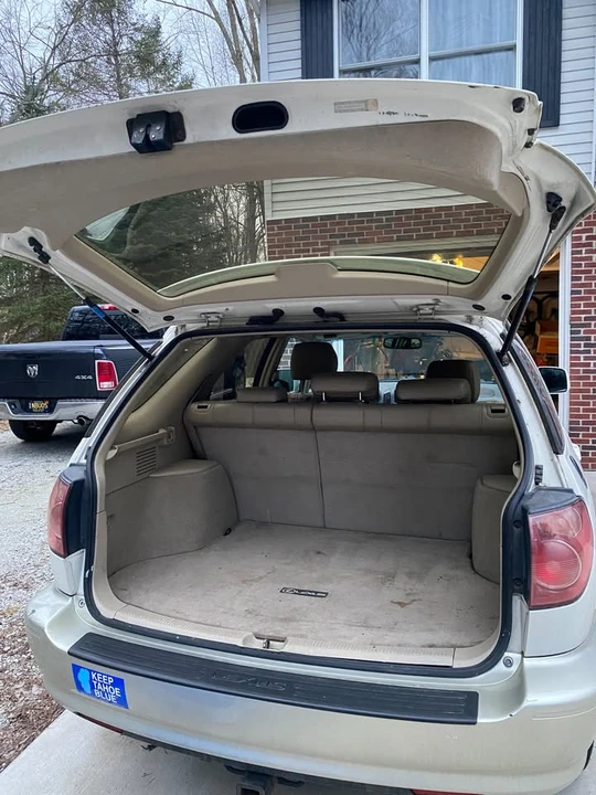 1999 Lexus RX 1st Gen - Image 7 of 11