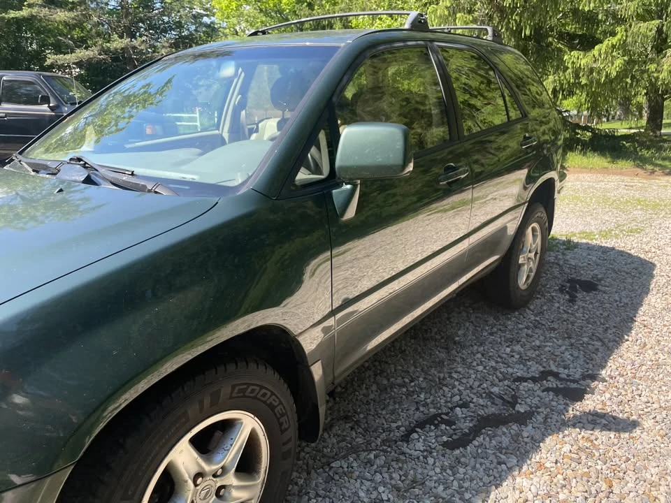 1999 Lexus RX 1st Gen - Image 11 of 12