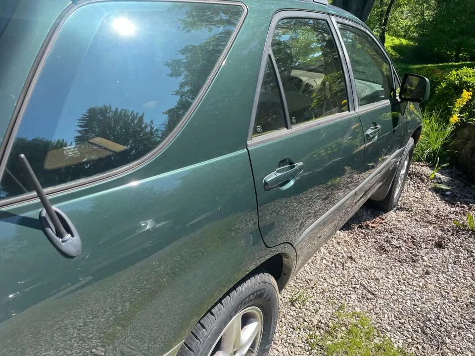 1999 Lexus RX 1st Gen - Image 5 of 12