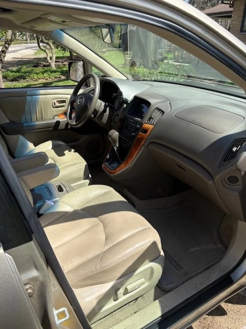 1999 Lexus RX 1st Gen - Image 6 of 10
