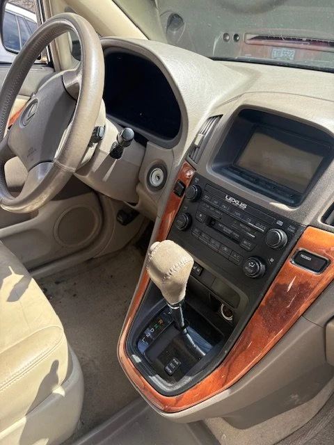 1999 Lexus RX 1st Gen - Image 7 of 10