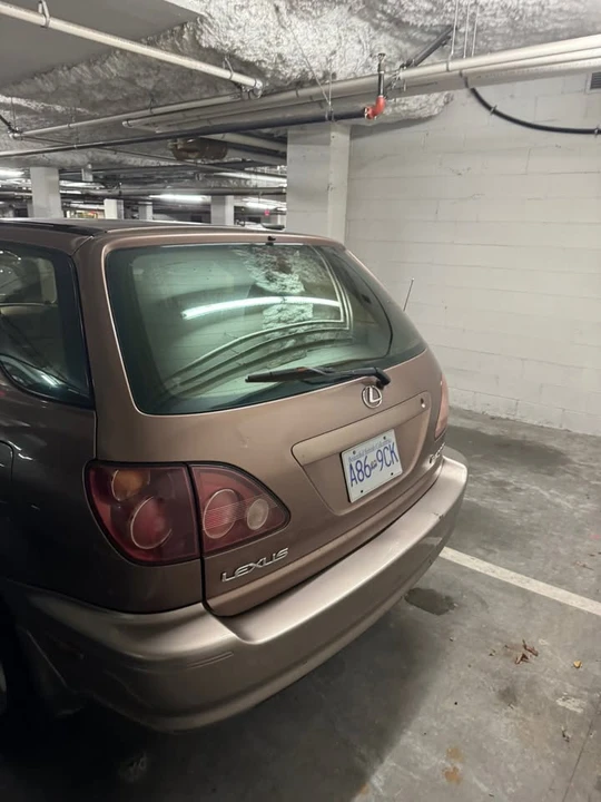 1999 Lexus RX 1st Gen - Image 6 of 13