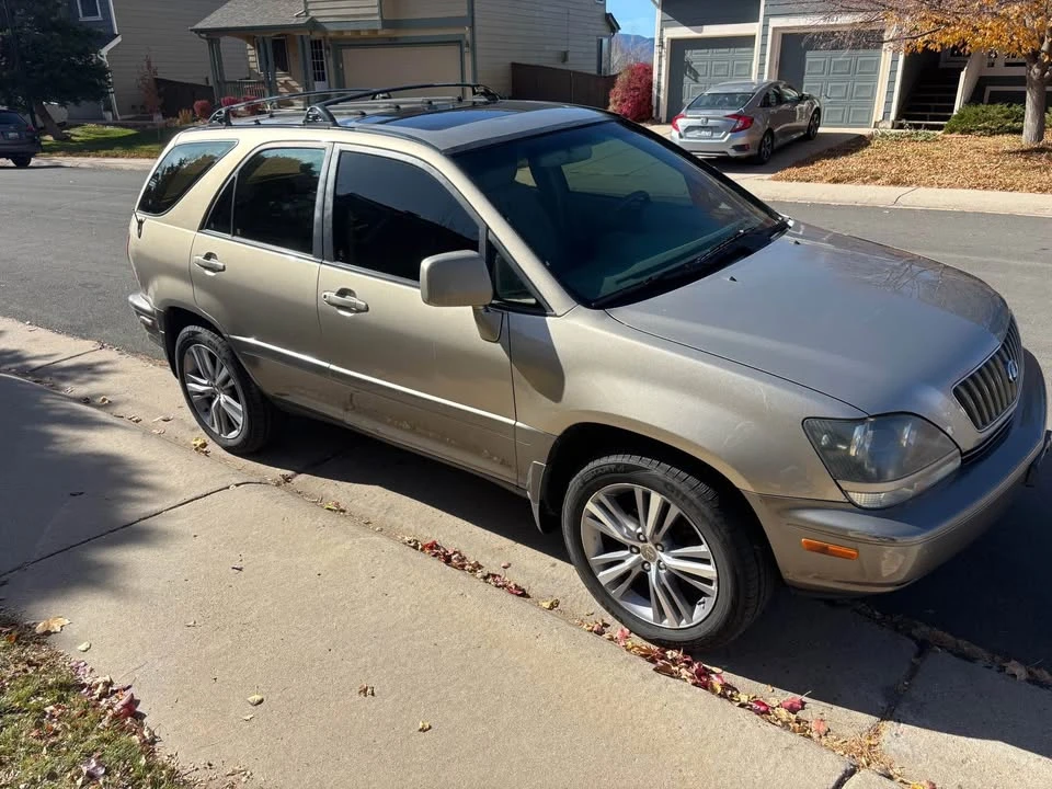 1999 Lexus RX 1st Gen - Image 5 of 8
