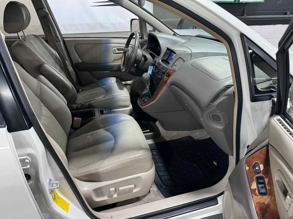 1999 Lexus RX 1st Gen - Image 14 of 16