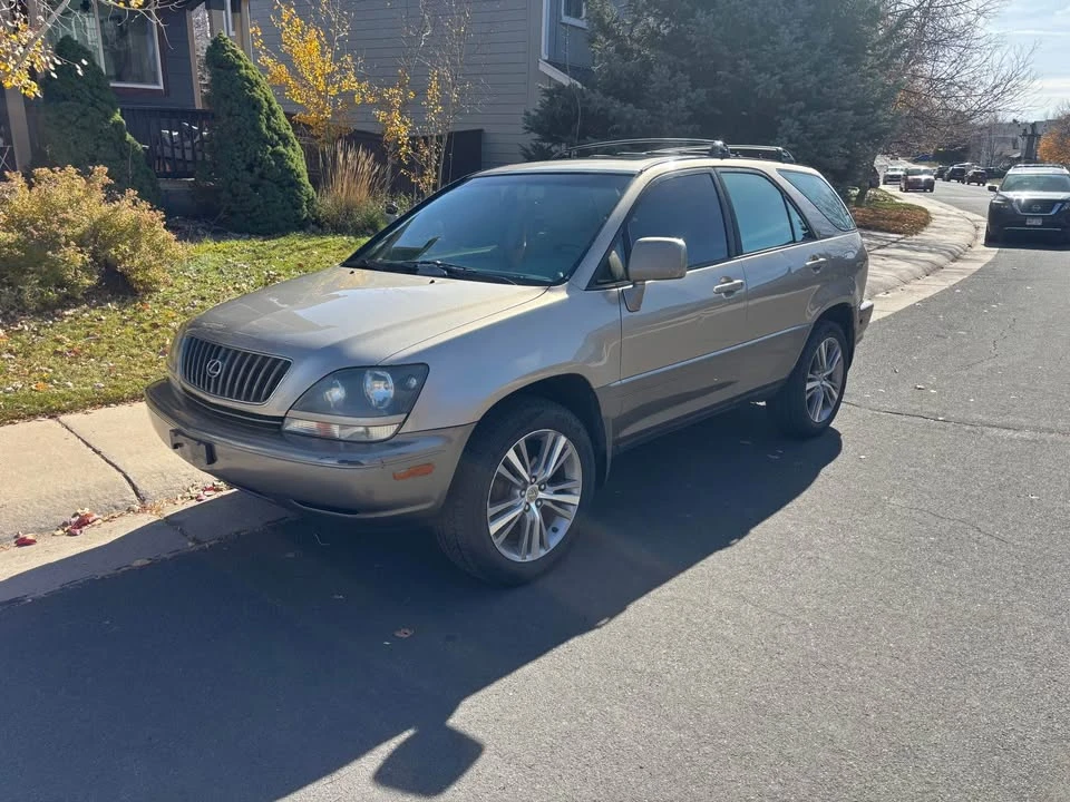 1999 Lexus RX 1st Gen - Image 3 of 8