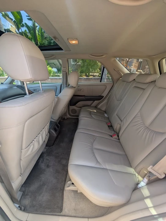 1999 Lexus RX 1st Gen - Image 10 of 12