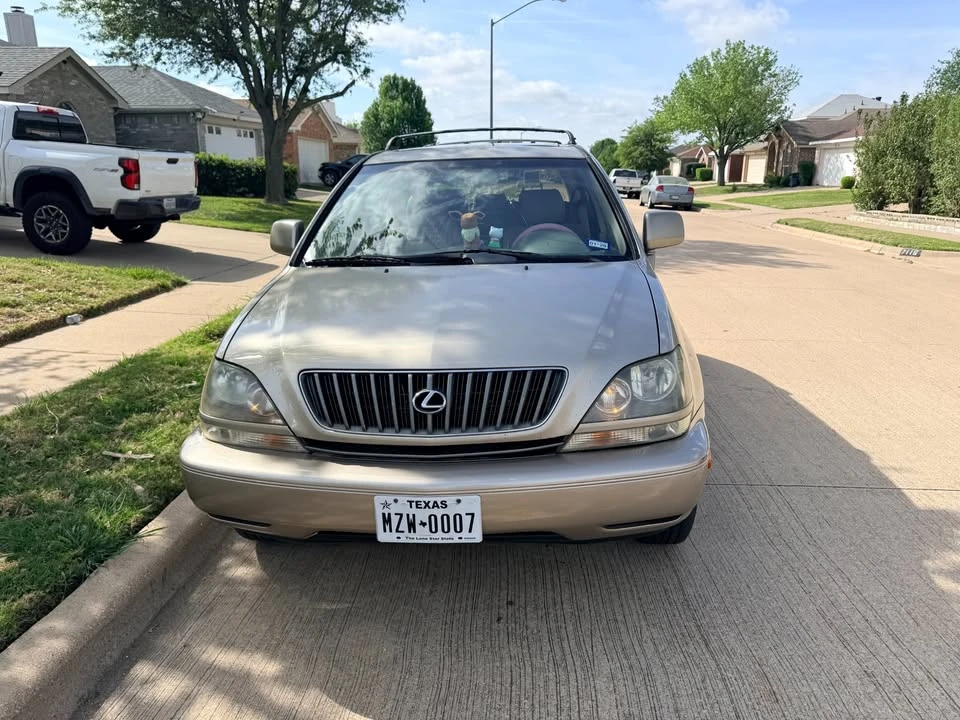 1999 Lexus RX 1st Gen - Image 4 of 6