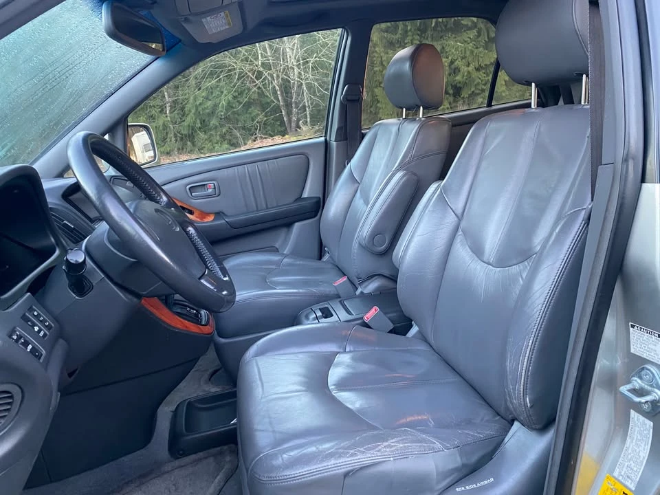 1999 Lexus RX 1st Gen - Image 7 of 12