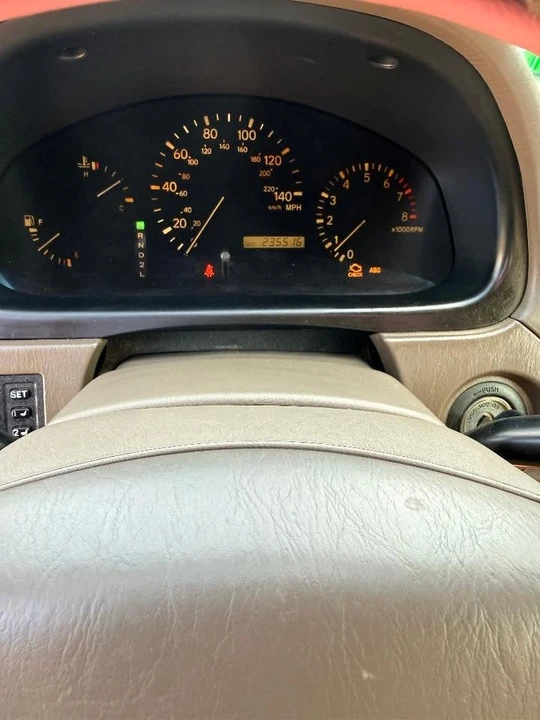 1999 Lexus RX 1st Gen - Image 5 of 6