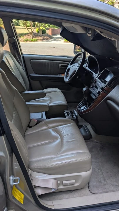 1999 Lexus RX 1st Gen - Image 6 of 9