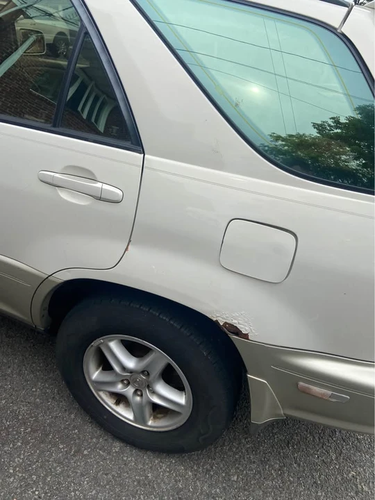 1999 Lexus RX 1st Gen - Image 3 of 6