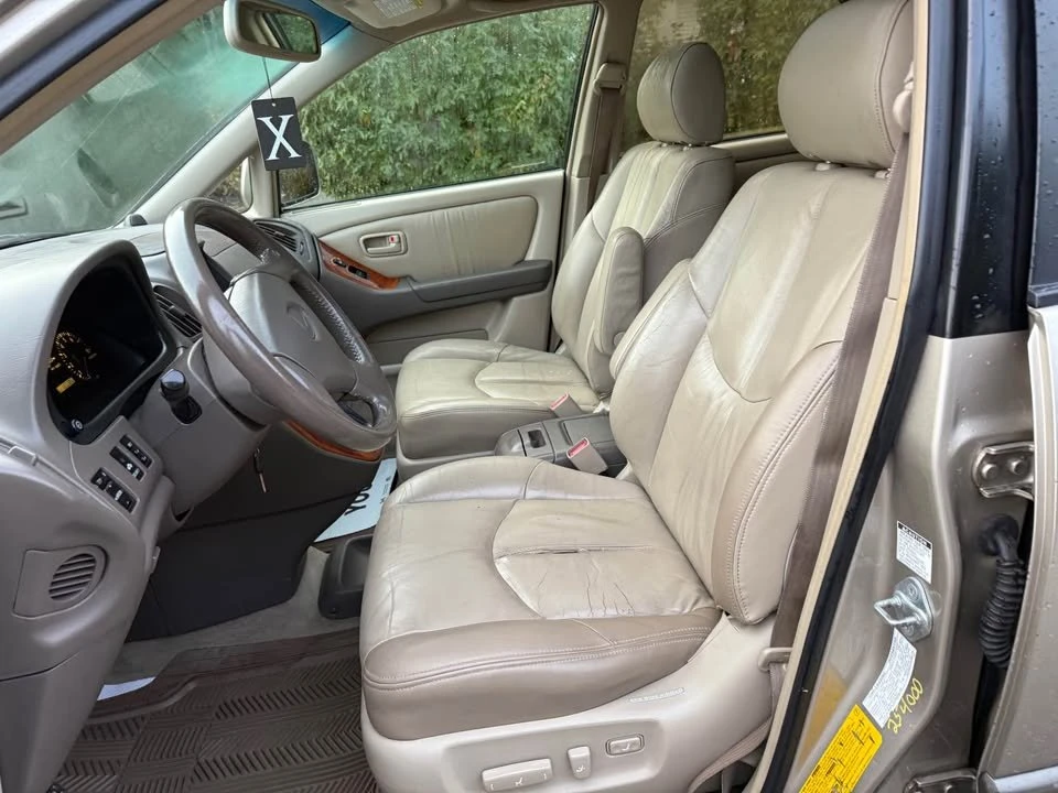 1999 Lexus RX 1st Gen - Image 6 of 16