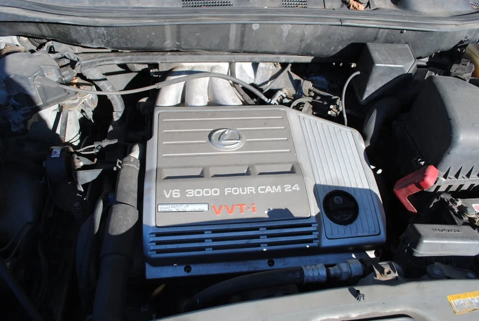 1999 Lexus RX 1st Gen - Image 12 of 14