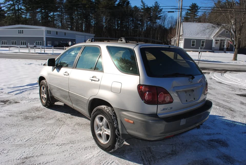 1999 Lexus RX 1st Gen - Image 3 of 14