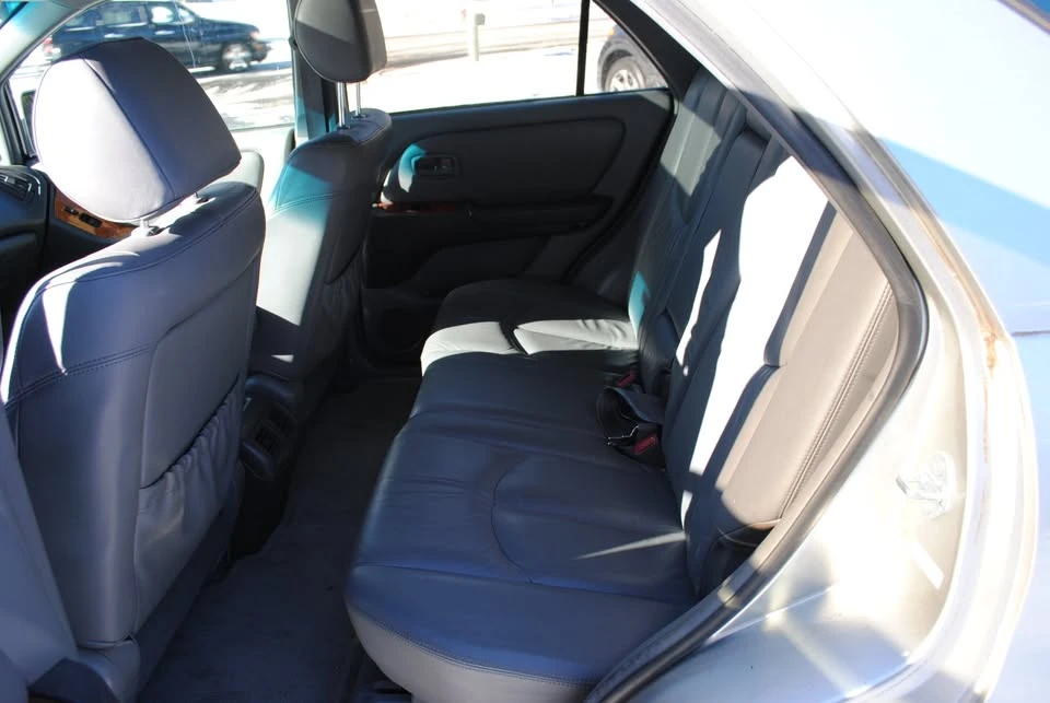 1999 Lexus RX 1st Gen - Image 9 of 14