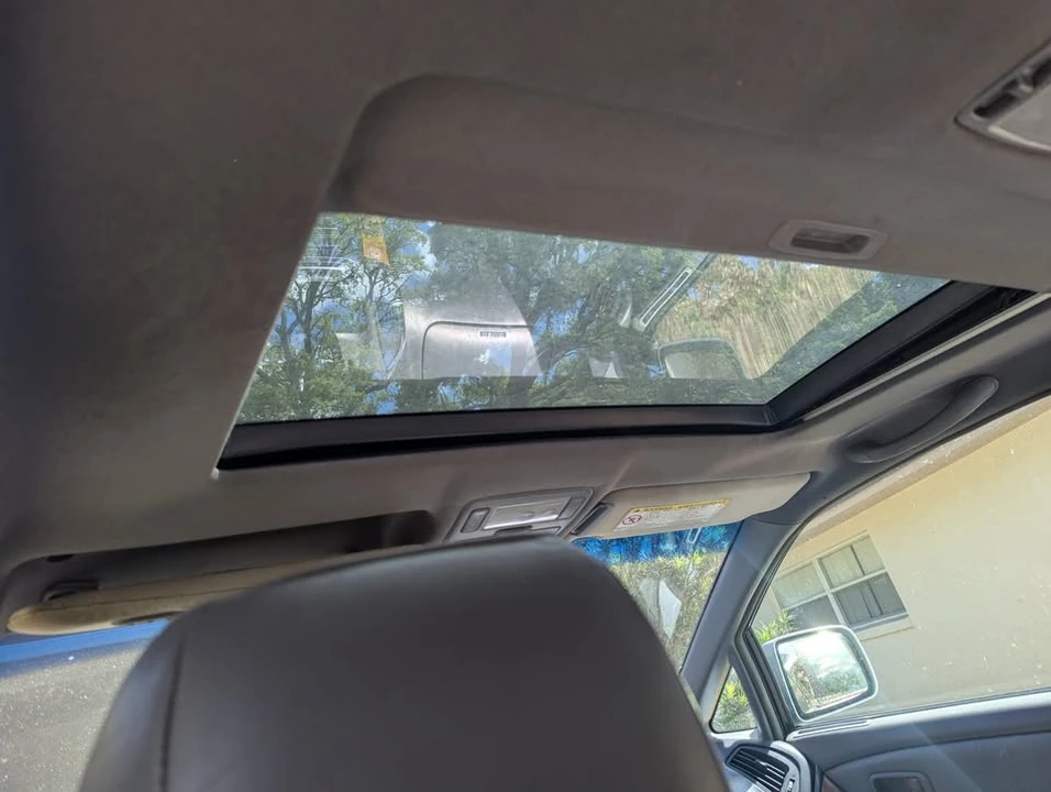 1999 Lexus RX 1st Gen - Image 8 of 9