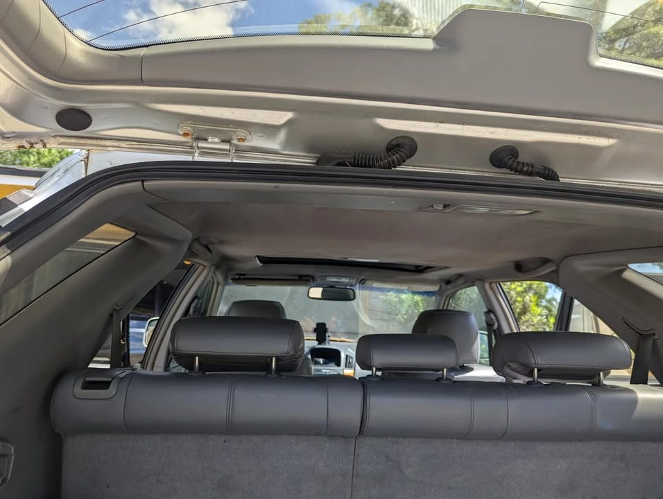 1999 Lexus RX 1st Gen - Image 9 of 9