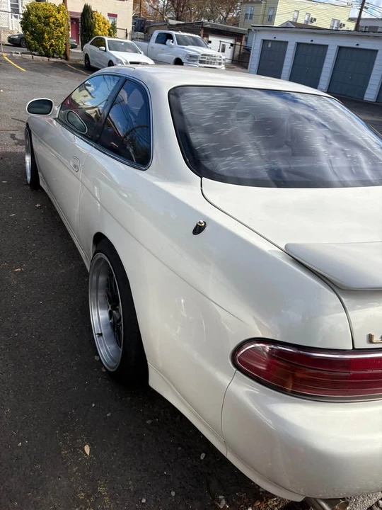 1999 Lexus SC400 - Image 5 of 9