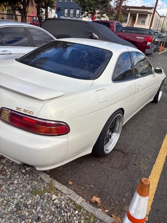 1999 Lexus SC400 - Image 7 of 9