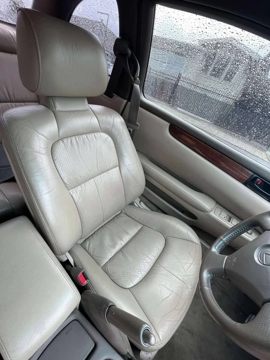 1999 Lexus SC - Image 16 of 20