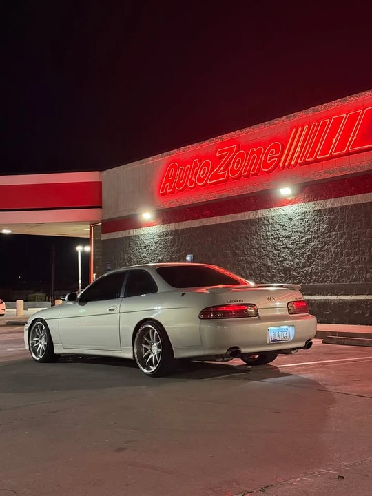 1999 Lexus SC400 - Image 2 of 6