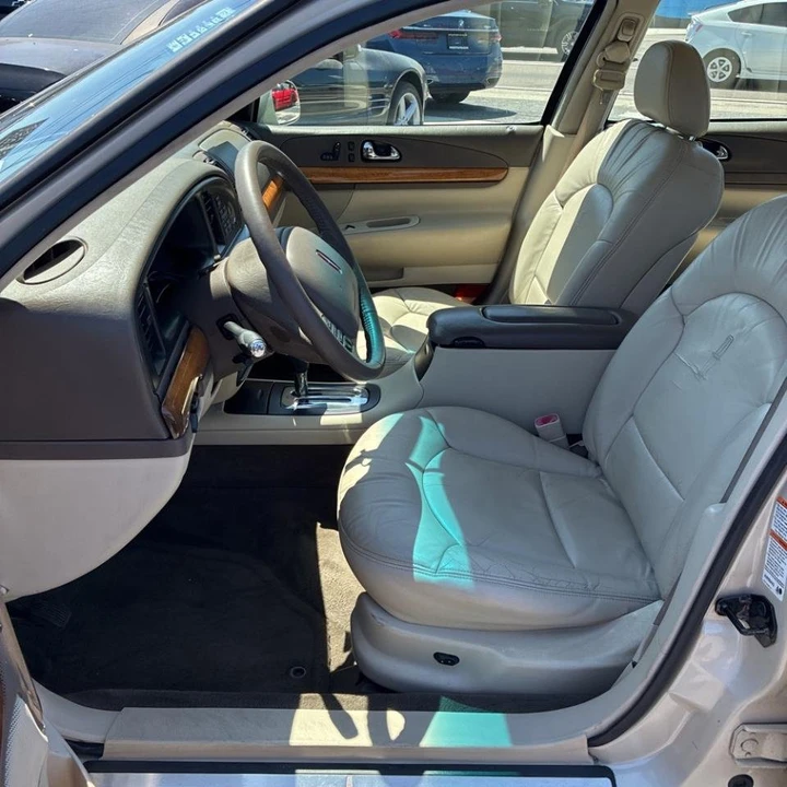 1999 Lincoln Continental 9th Gen - Image 8 of 20