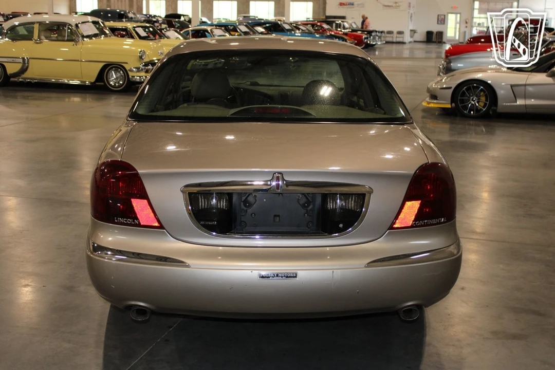 1999 Lincoln Continental 9th Gen - Image 5 of 12