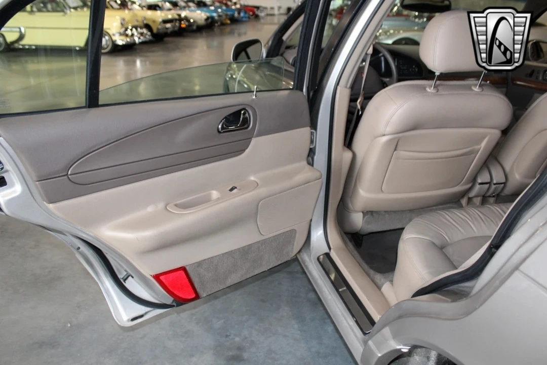 1999 Lincoln Continental 9th Gen - Image 19 of 21