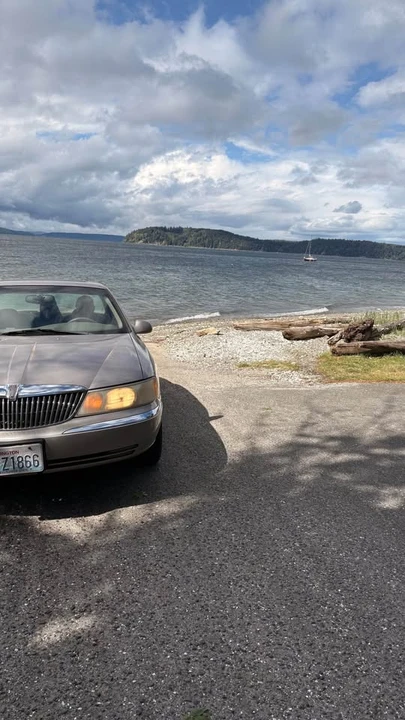 1999 Lincoln Continental 9th Gen - Image 4 of 5