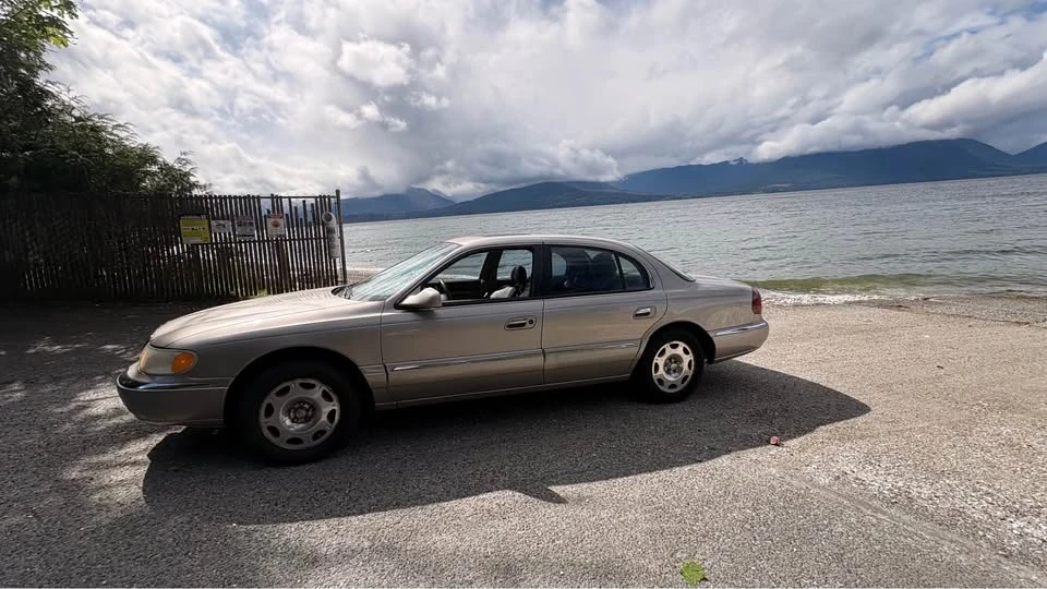 1999 Lincoln Continental 9th Gen - Image 2 of 5