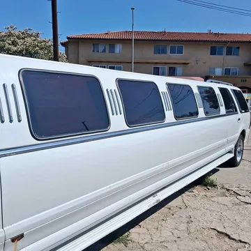 1999 Lincoln Continental Executive Sedan 4D