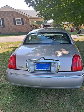 1999 Lincoln Continental Executive Sedan 4D