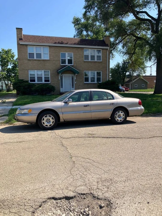 1999 Lincoln Continental 9th Gen - Image 5 of 19