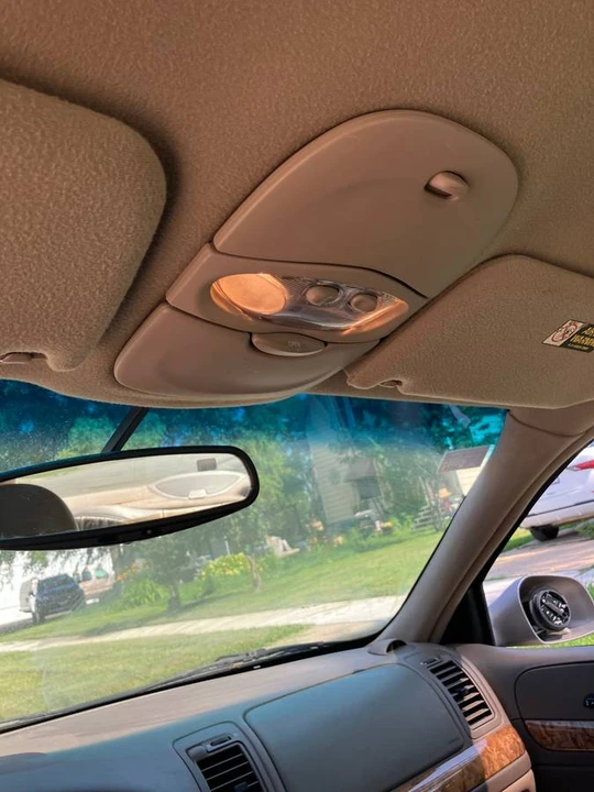 1999 Lincoln Continental 9th Gen - Image 14 of 19
