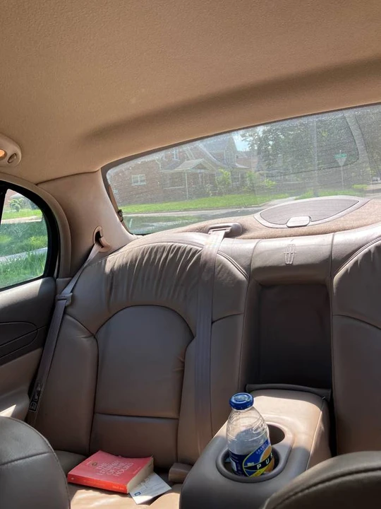 1999 Lincoln Continental 9th Gen - Image 17 of 19