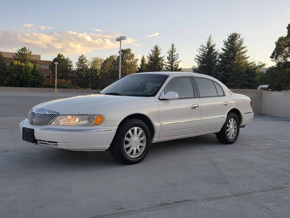 1999 Lincoln Continental 9th Gen - Image 5 of 21