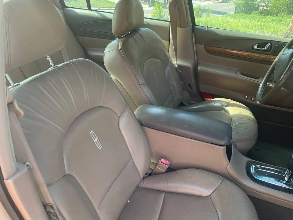 1999 Lincoln Continental 9th Gen - Image 6 of 9
