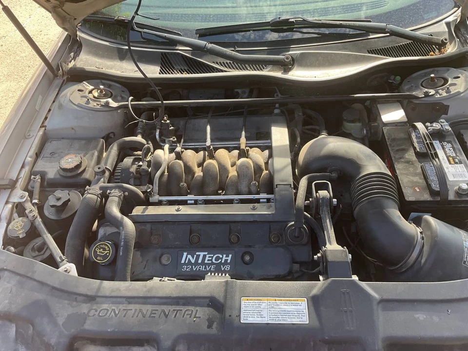 1999 Lincoln Continental 9th Gen - Image 9 of 9