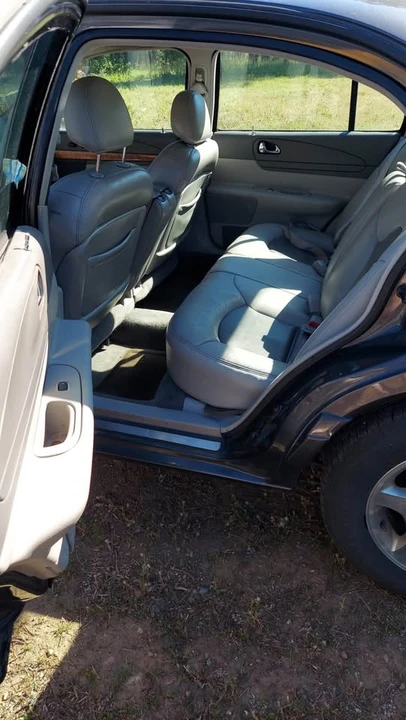 1999 Lincoln Continental 9th Gen - Image 7 of 12