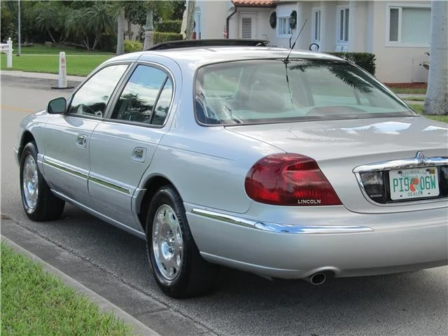 1999 Lincoln Continental 9th Gen - Image 5 of 12