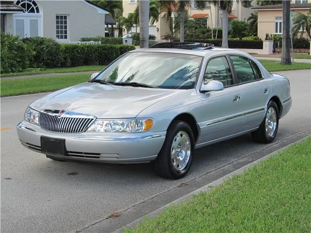 1999 Lincoln Continental 9th Gen - Image 8 of 12