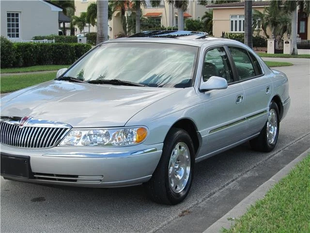 1999 Lincoln Continental 9th Gen - Image 9 of 12
