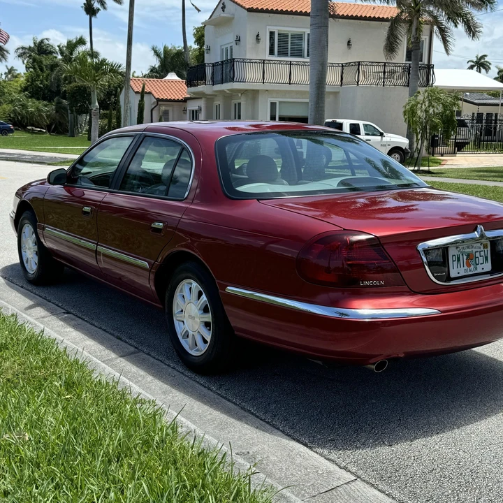 1999 Lincoln Continental 9th Gen - Image 9 of 12