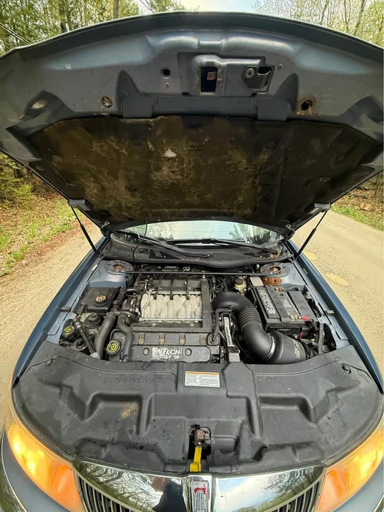 1999 Lincoln Continental 9th Gen - Image 8 of 12